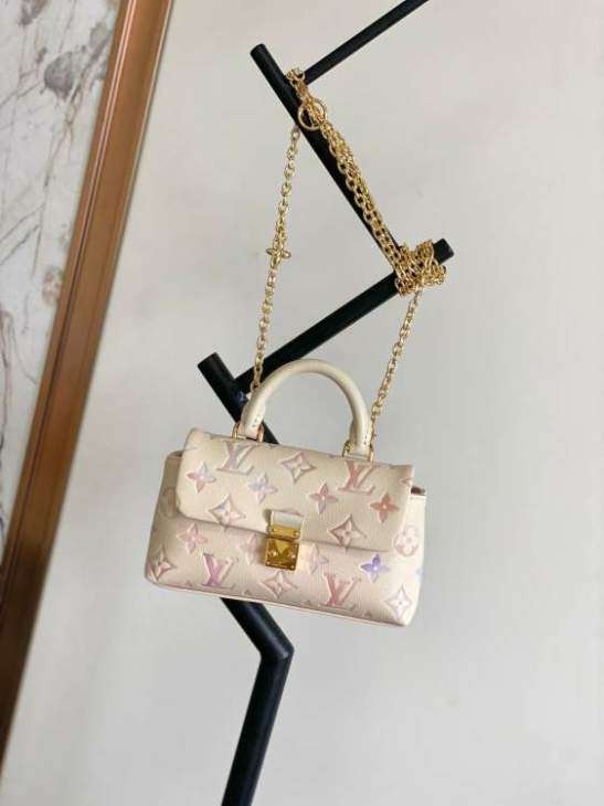 Picture of Louis Vuitton Handbags _SKUfw206730593fw